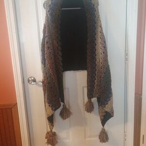 Multicolor Knit Shawl with Tassels